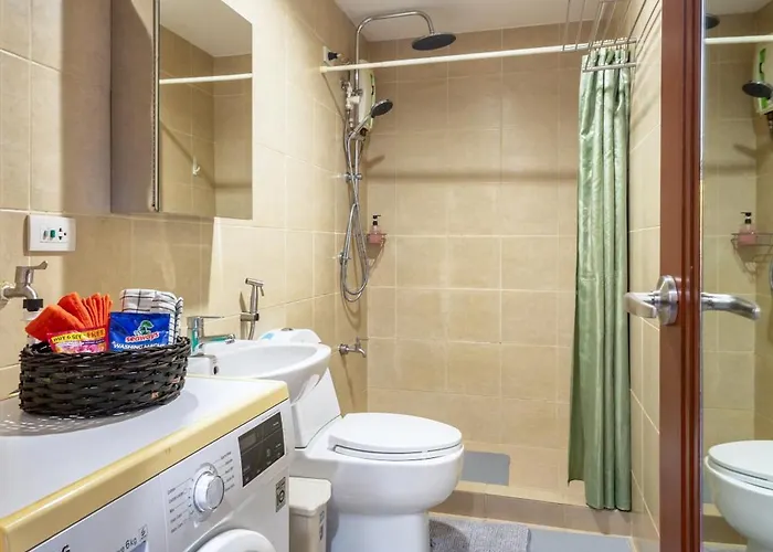 Mosaic 10h - Greenbelt Apartment *